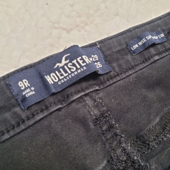 2/$25 🌿 Hollister | Black Cropped Skinny Pants - Picture 12 of 13